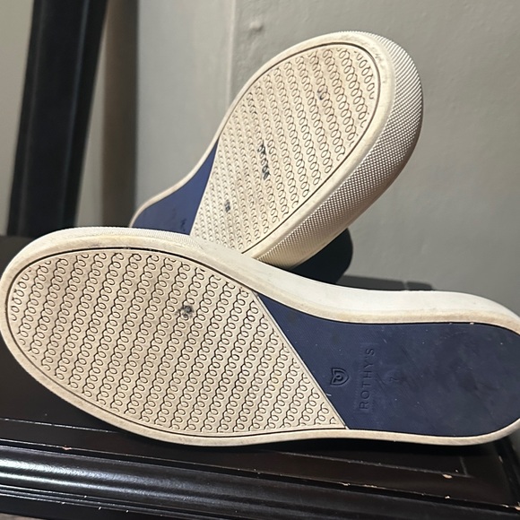 Women’s Rothys Chelsea Boot - Picture 4 of 5